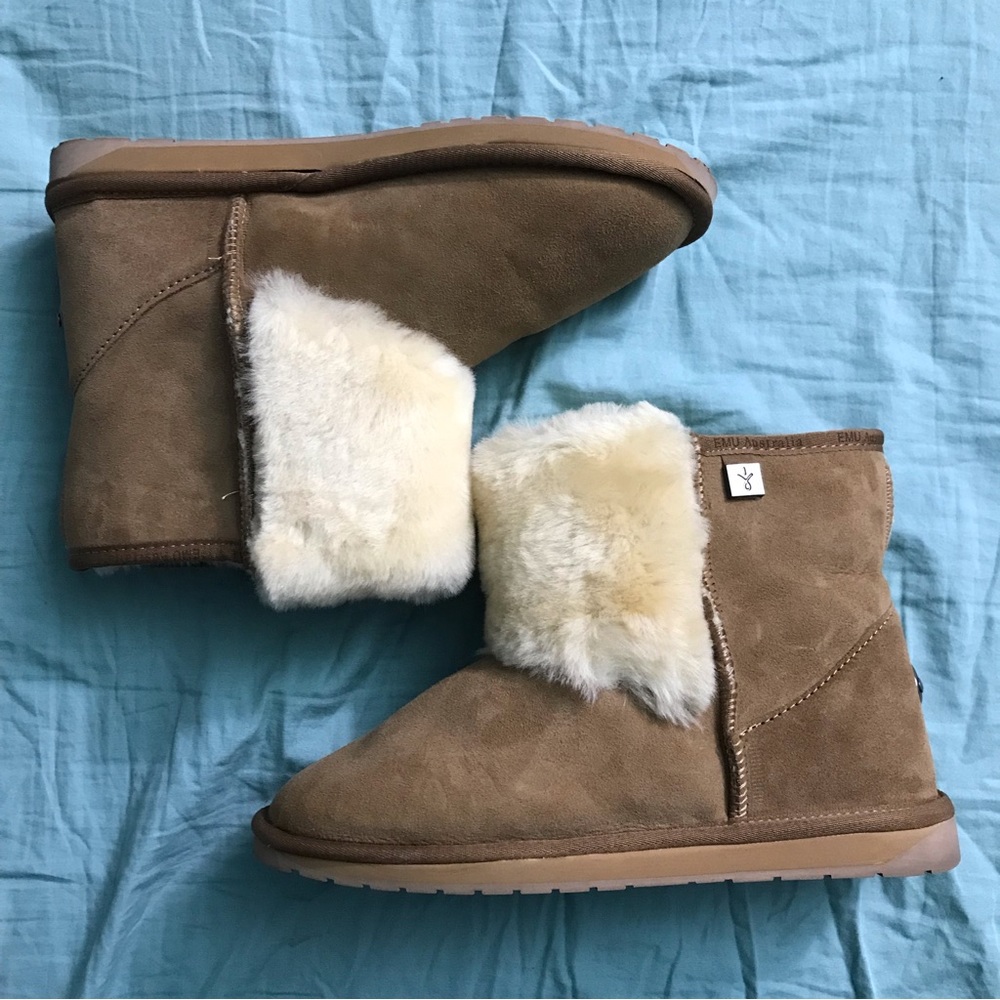 Emu Lara Sheepskin Platinum Boots